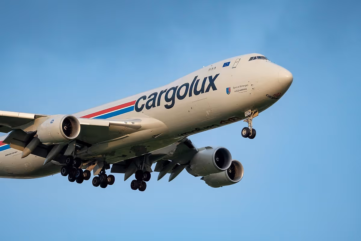 Transporte aéreo de carga: la demanda global crece un 3.9%
