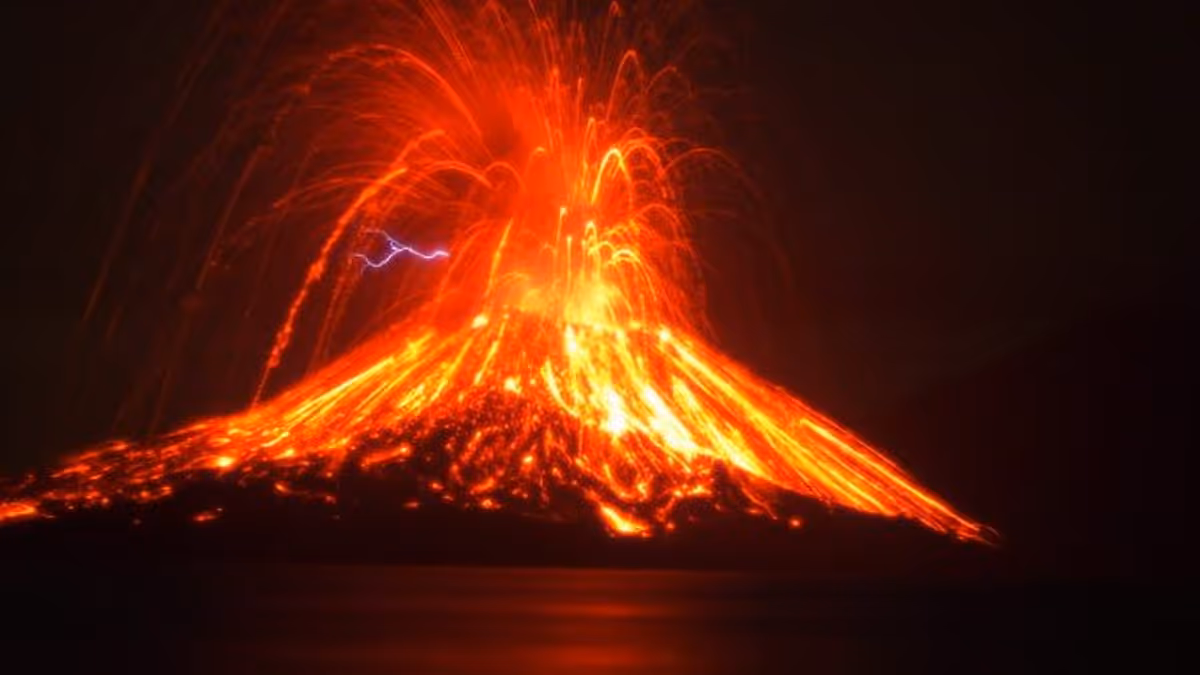 Indonesia: más de 2900 vuelos afectados por ceniza del volcán